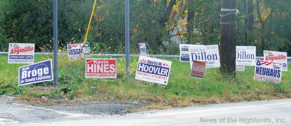  Photo by Ken Cashman The Quaker Road ramps to Route 9W were cluttered with election signs during the campaign. Now let’s see how long it will take for the signs to disappear.